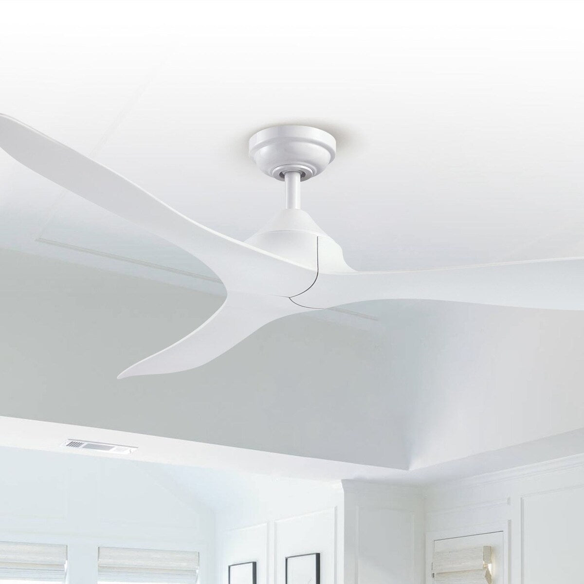 Ventilateur de plafond moderne noir à hélice à courant continu à 3 pales avec télécommande