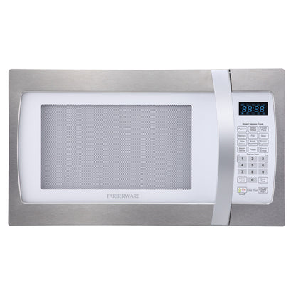 Four à micro-ondes Farberware Professional de 1,3 pi³ et 1 100 W avec cuisson par capteur intelligent, blanc et platine