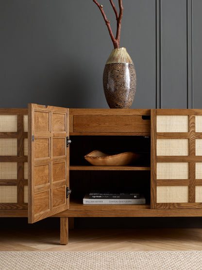 Buffet à quatre portes de Georgetown