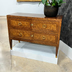 Commode de style ancien