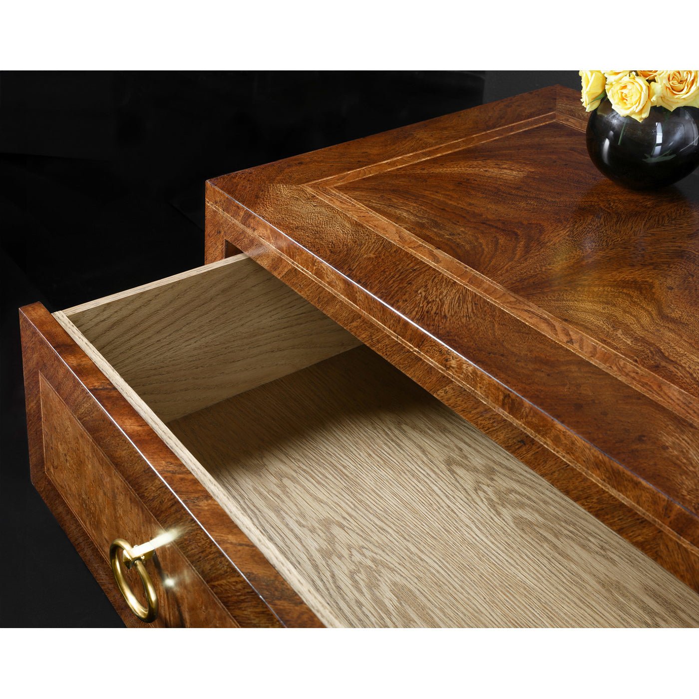 Commode de style ancien