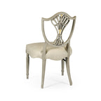 Chaise de salle à manger de style antique avec dossier en bouclier