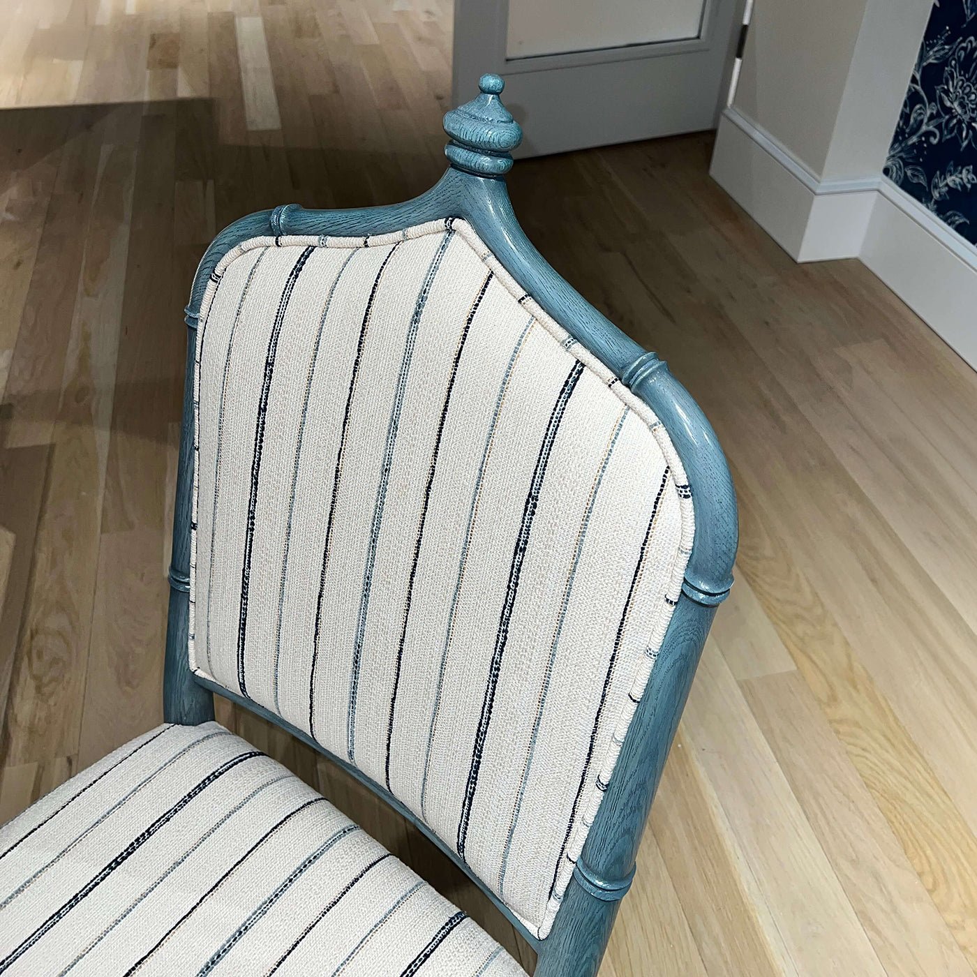Chaise de salle à manger de luxe en chêne peint à l'anglaise