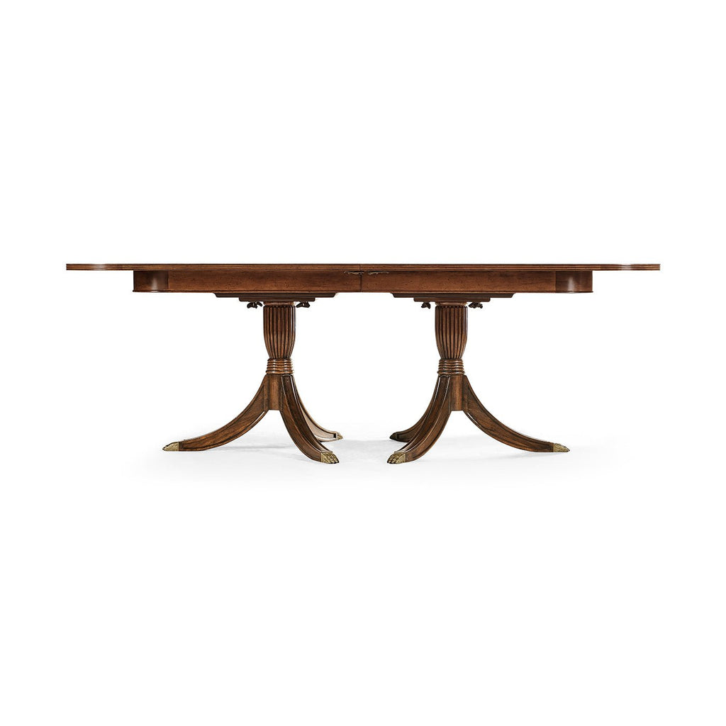 Grande table à manger extensible de style Régence
