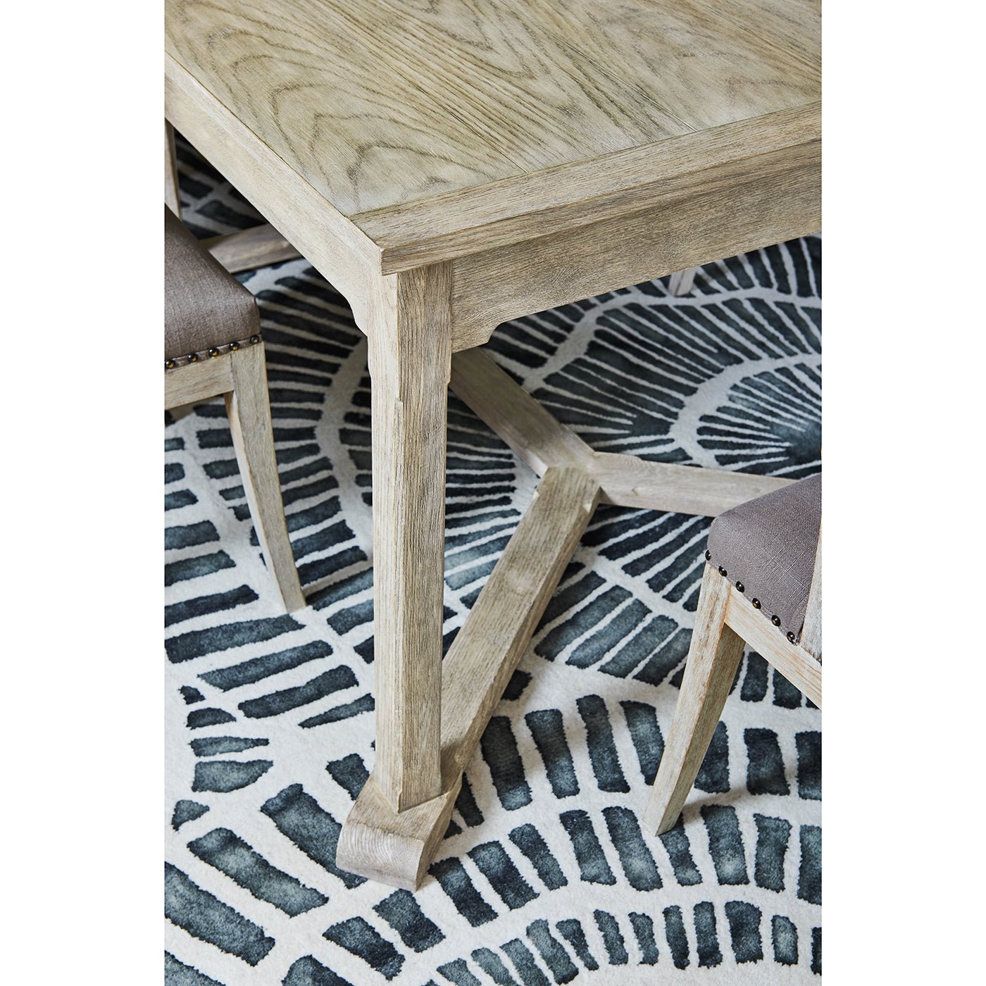 Table à manger extensible rustique en chêne grisé